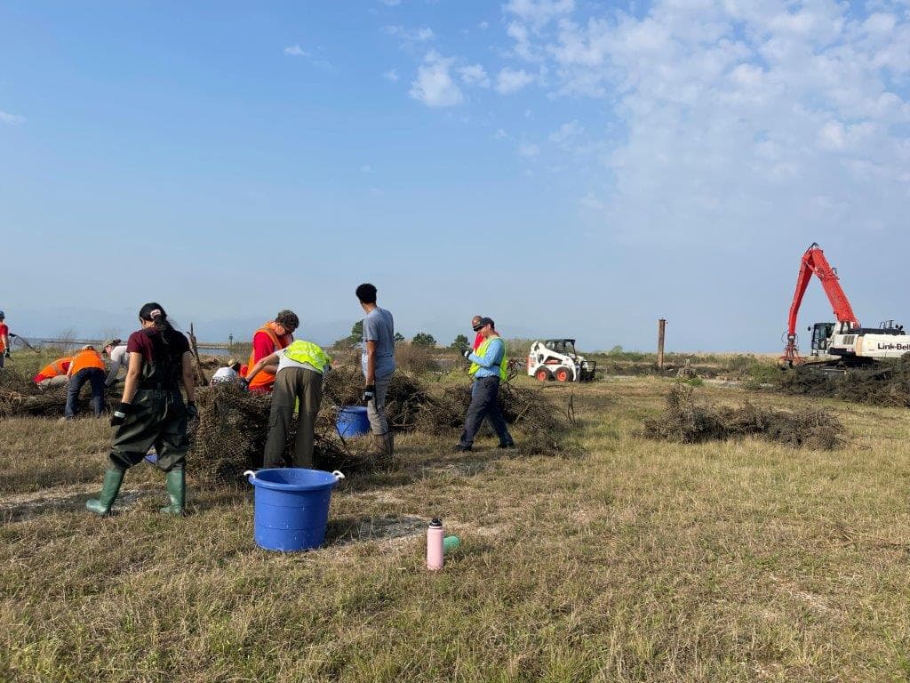 Alabama Power volunteers restore an artificial reef.