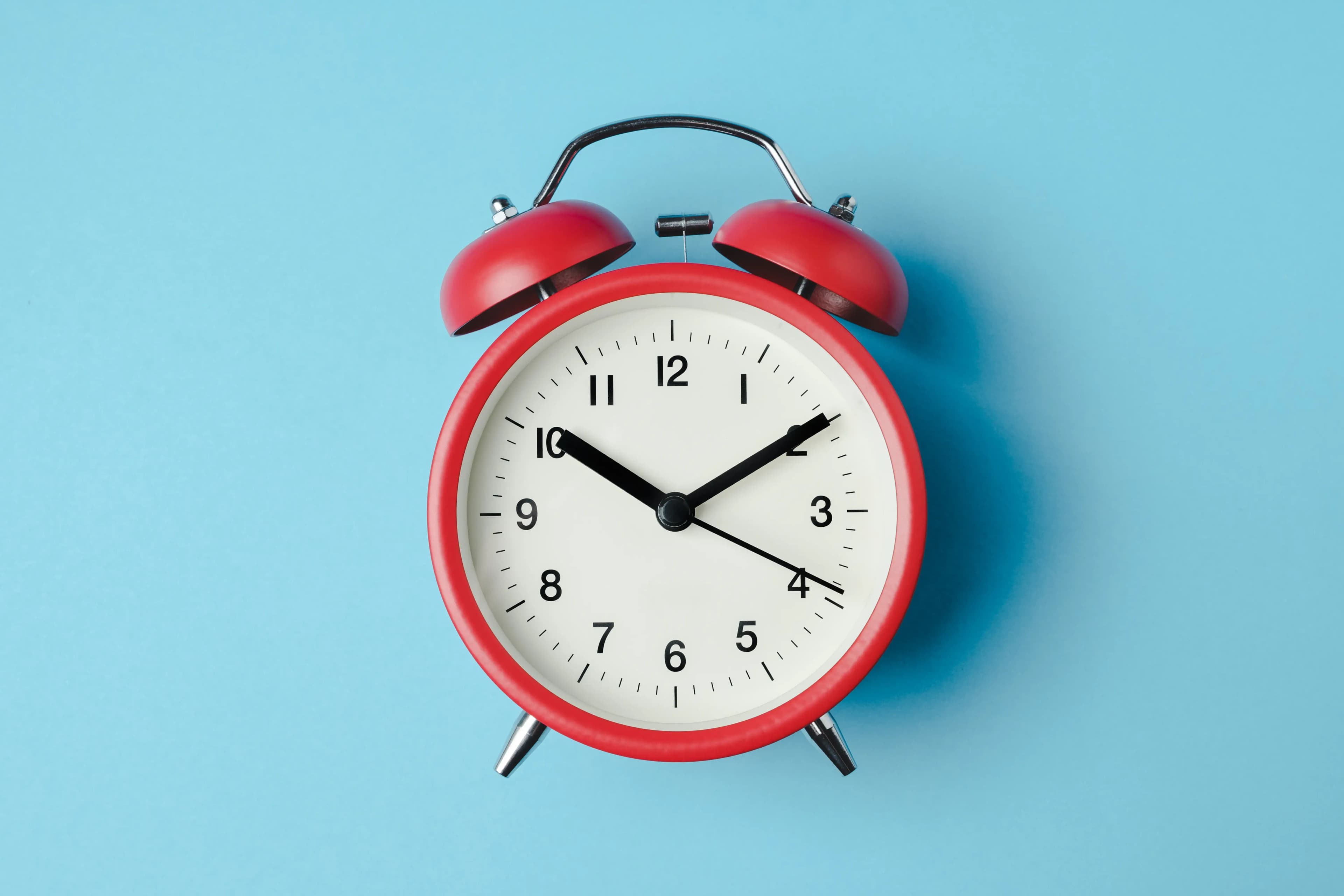 AN ANALOG CLOCK