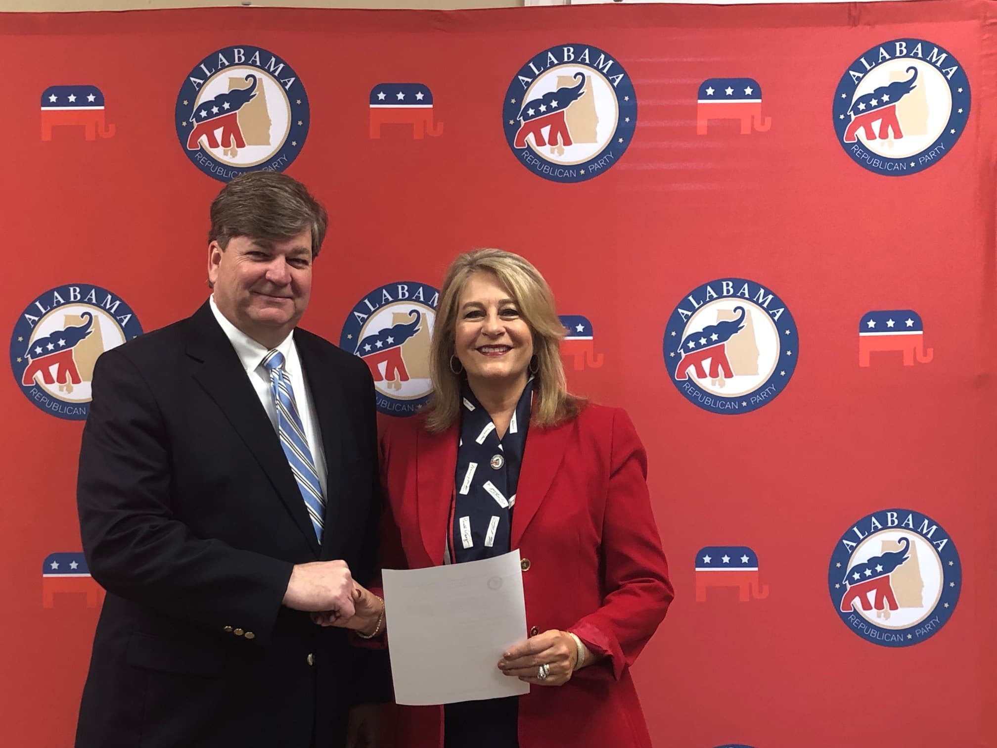 Judge Bill Thompson, left, in 2019.