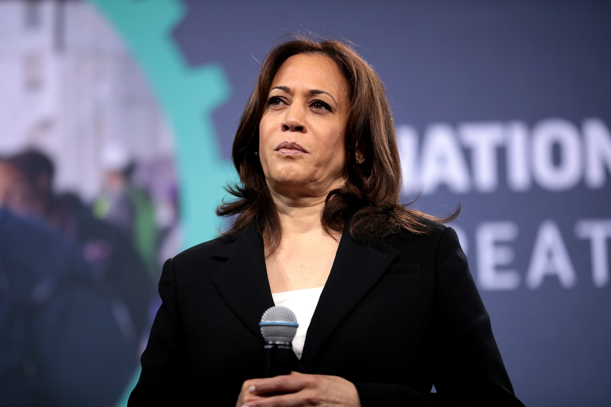 U.S. Sen. Kamala Harris speaking with attendees at the 2019 National Forum on Wages and Working People. (VIA GAGE SKIDMORE/FLIKR)