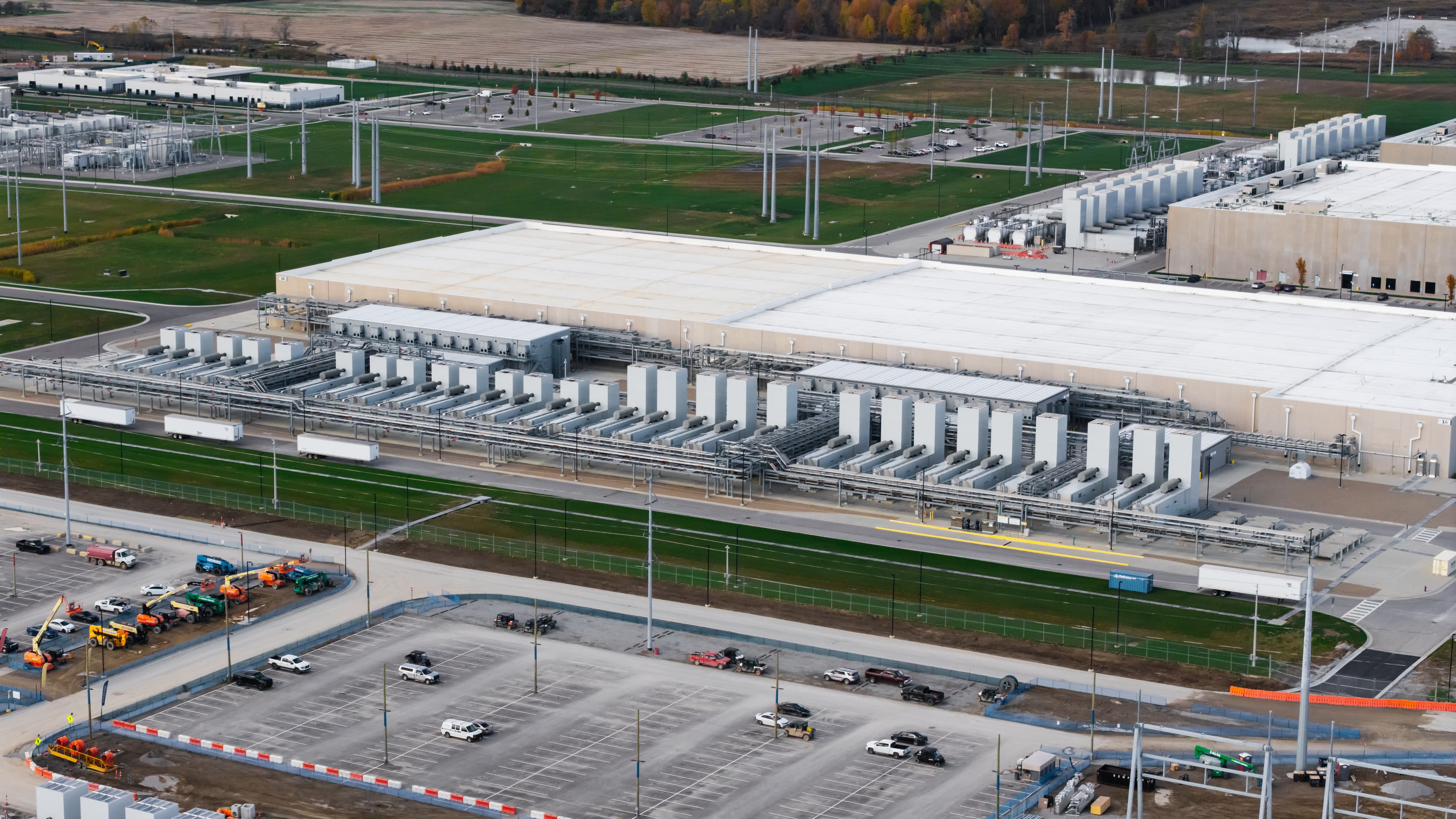 Data center campus infrastructure with cooling units