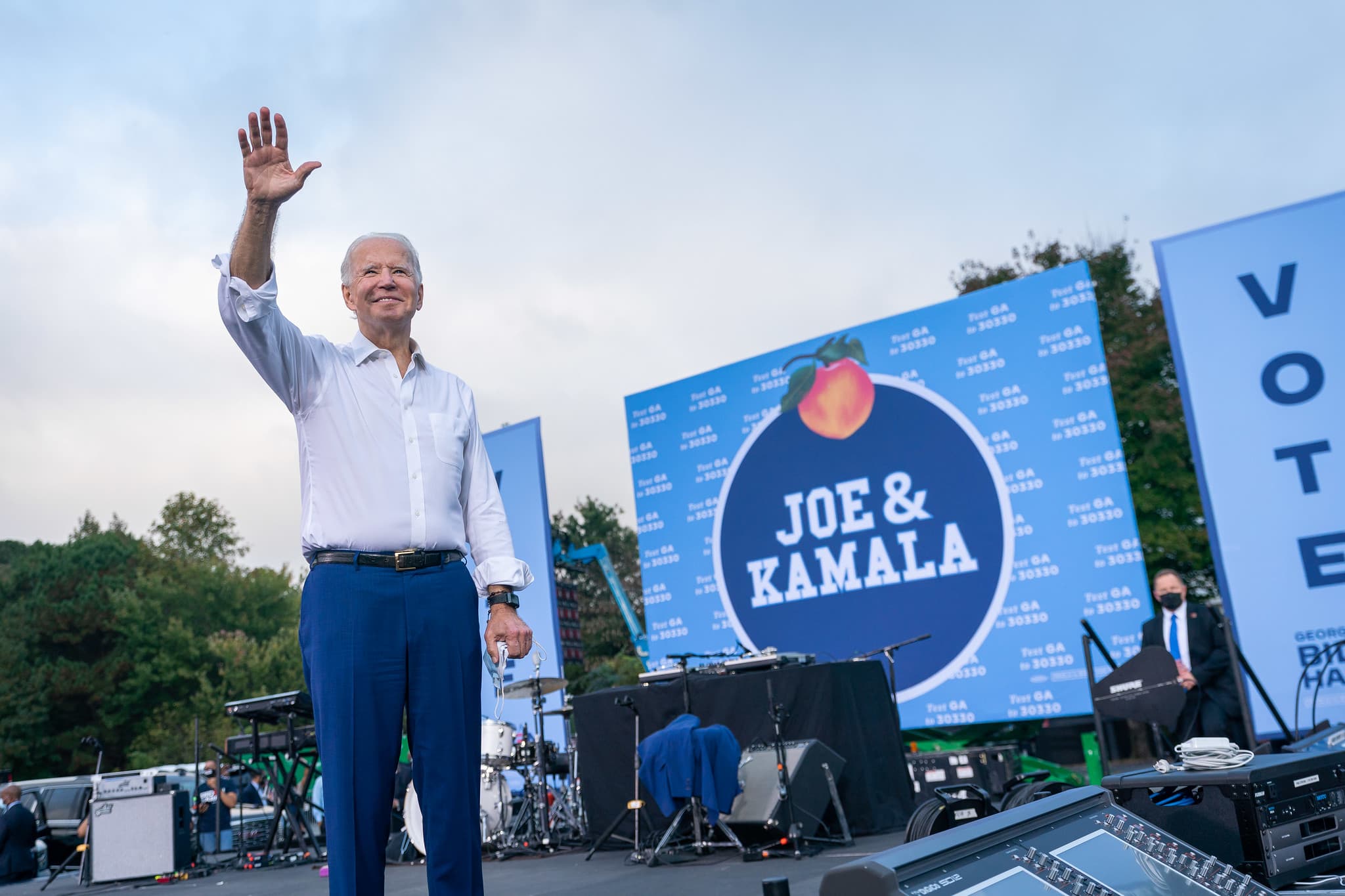 Drive-In Rally at Cellairis Amphitheatre - Atlanta, GA - October 27, 2020 Photo by Adam Schultz / Biden for President