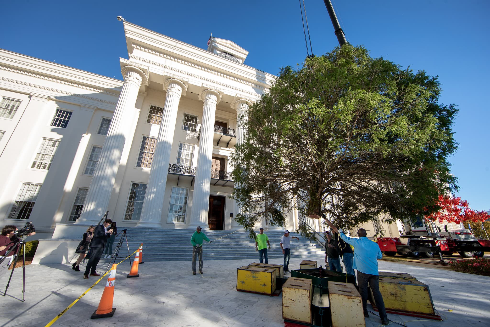 The 2022 Christmas Tree arrives at the state Capitol.