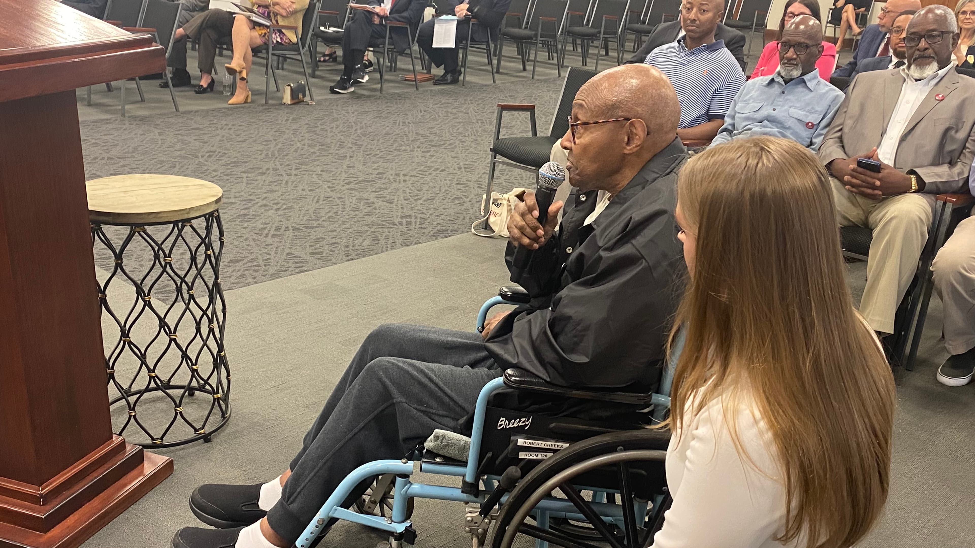80-year-old Robert Cheeks shares his story with the House Judiciary Committee as they consider a bill on providing second chances to certain incarcerated individuals.