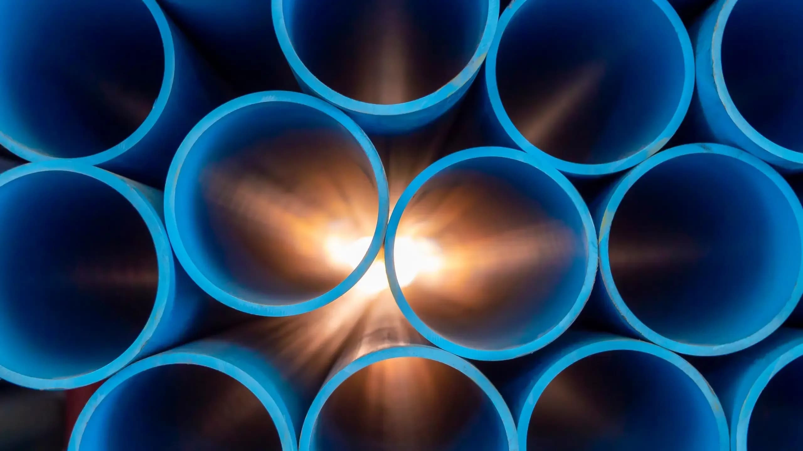 Group of blue water pipes That is stacked into a graphic format