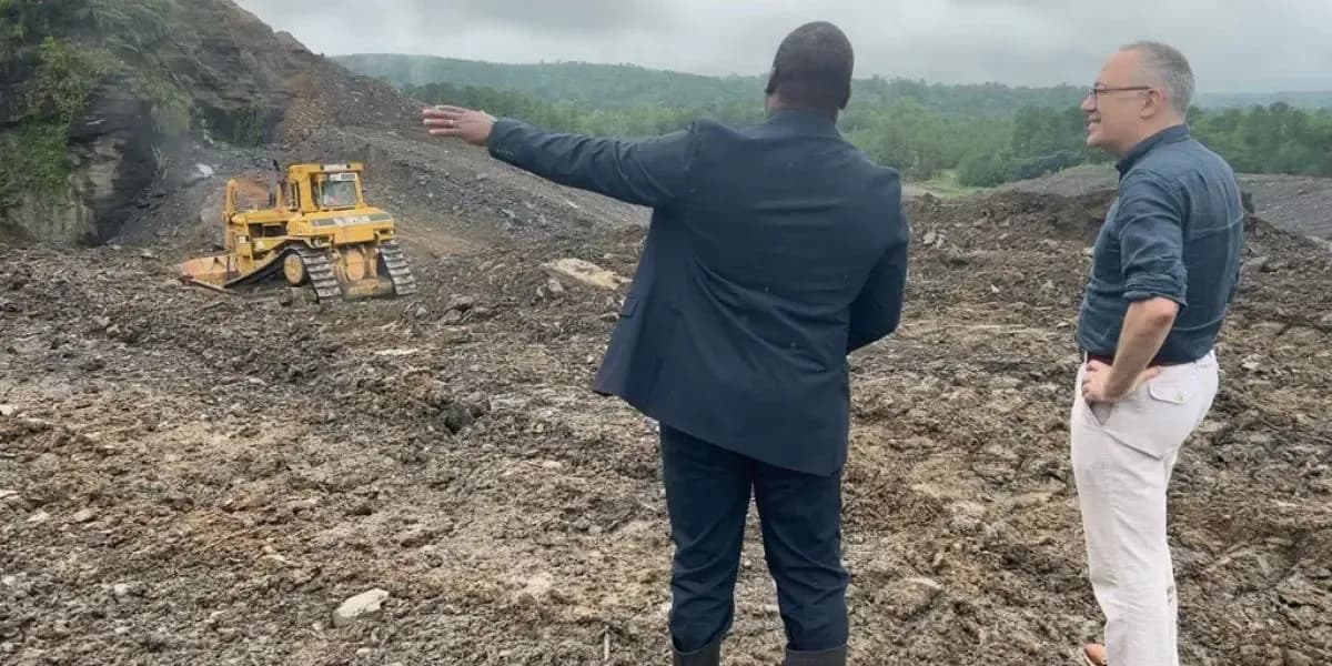 Principal Deputy Assistant Secretary for Land and Minerals Management Dr. Steve Feldgus traveled to Alabama Wednesday.
